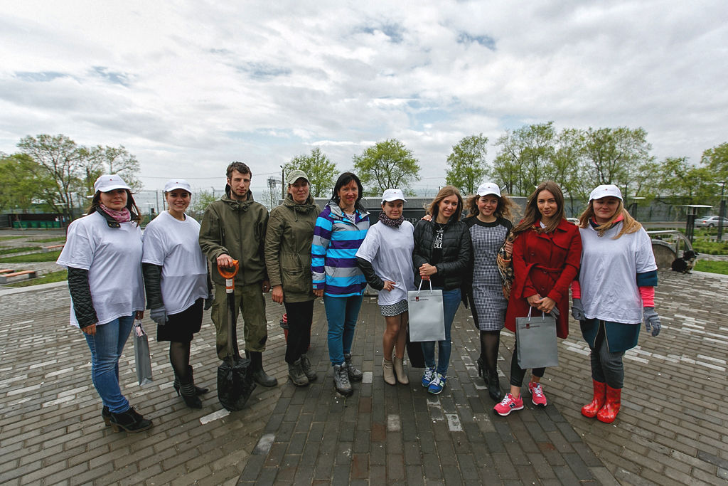 Магнолии высадили в сквере Веры и надежды