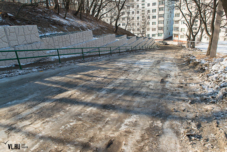 Обледеневшая дорога