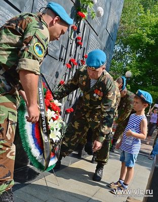 Возложение венков