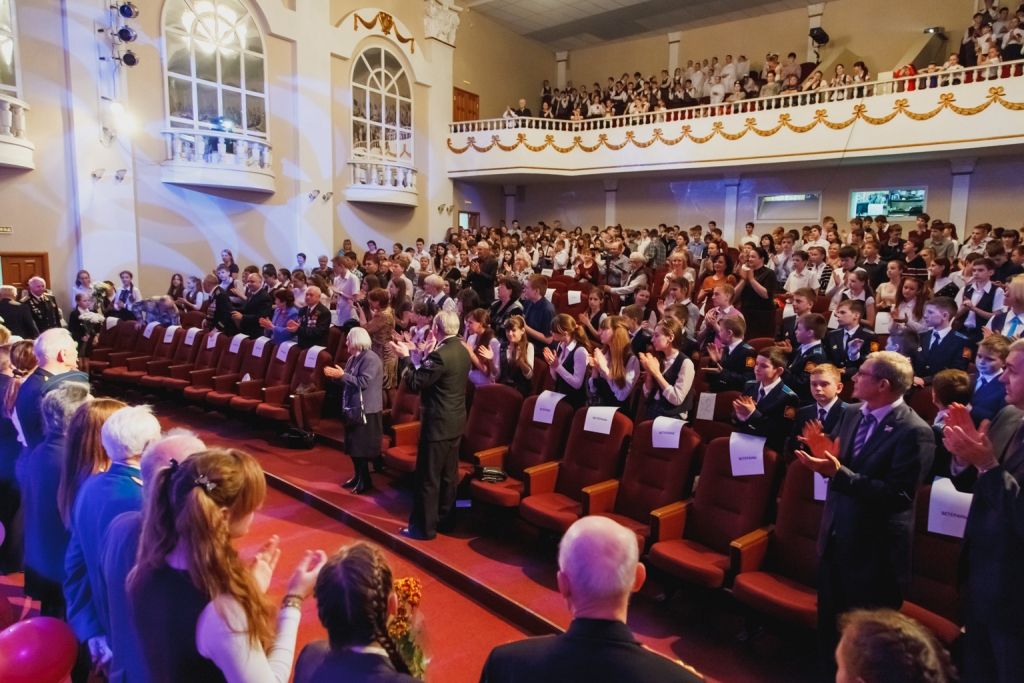 Концерт для ветеранов в ДКЖД