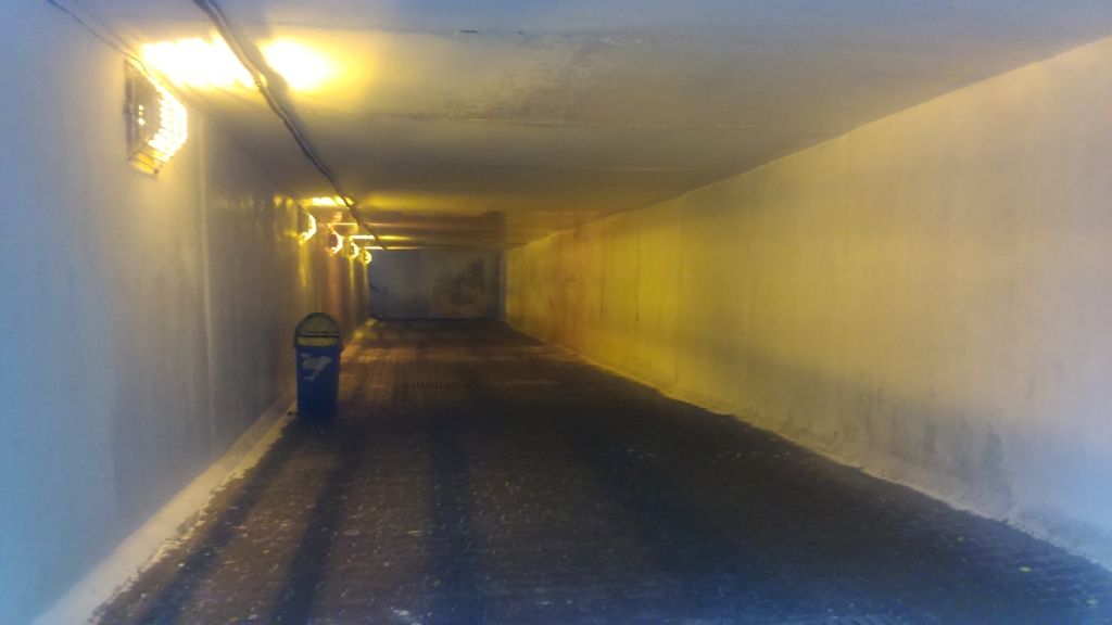 Подземный переход на "Картинной галерее"