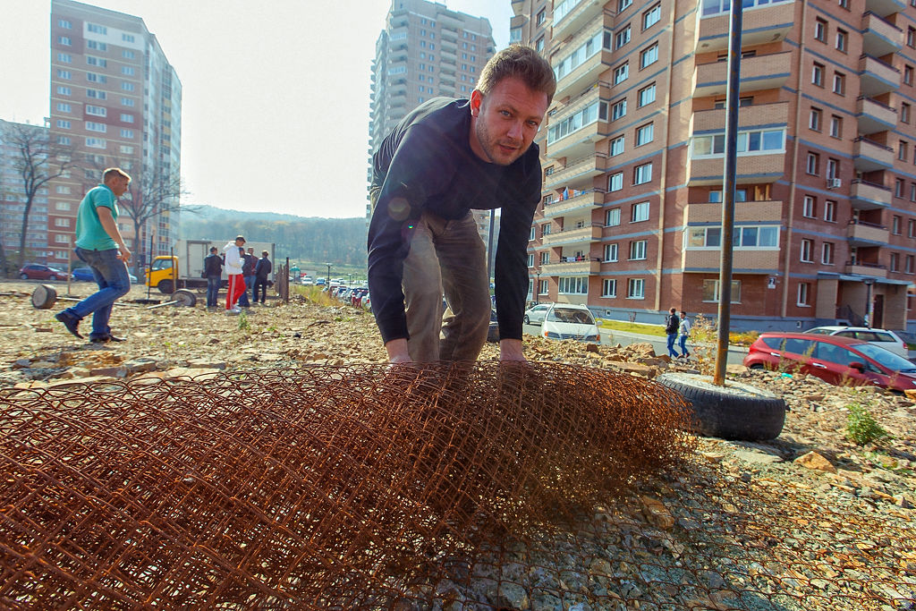 Снос незаконной автостоянки в Снеговой пади