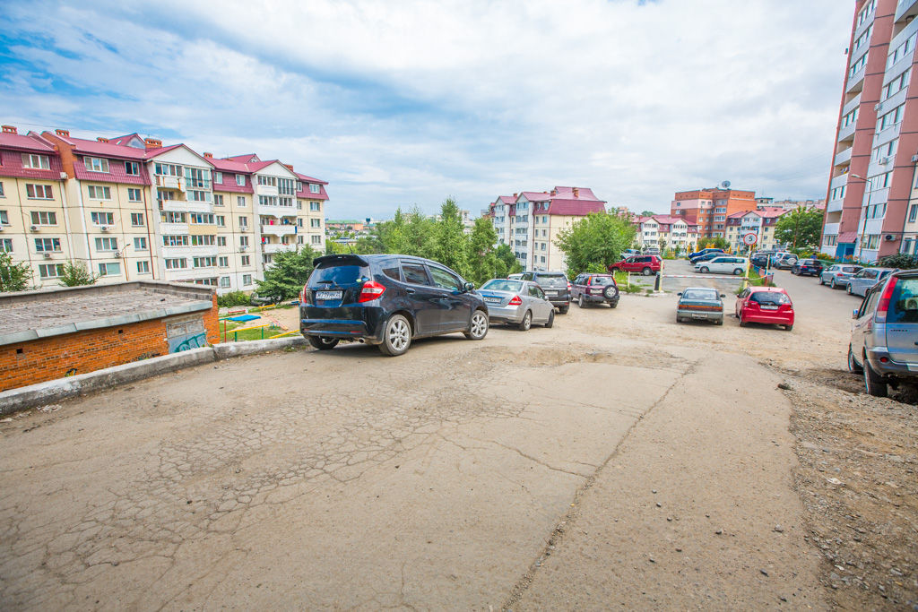 Участок дороги от дома №18 по улице Днепровская, 18 мимо домов 2, 4, 10б по улице Вострецова до улицы Ильичева скоро отремонтируют