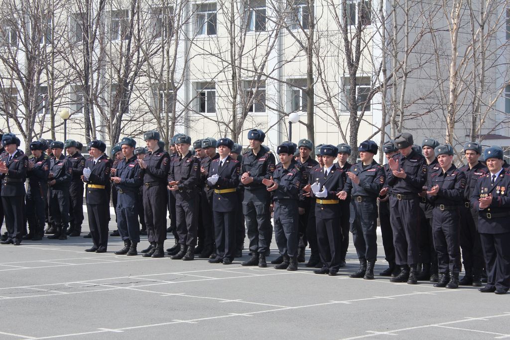 Военнослужащие