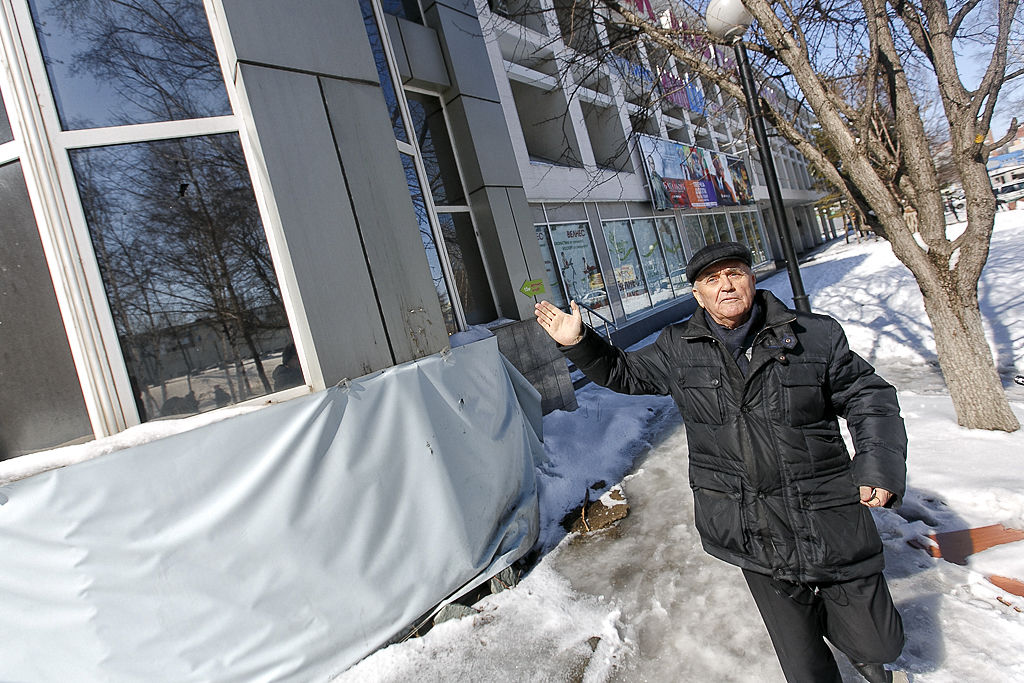 Сама пристройка не выглядит угрожающей жизни и здоровью