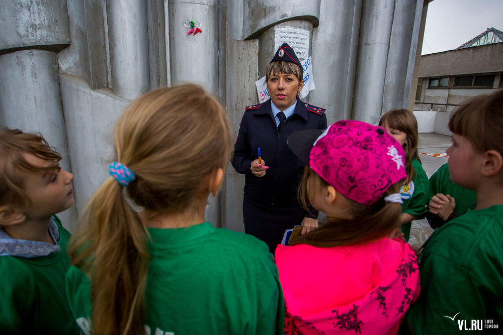 ГИБДД провело для детей акцию &laquo;Веселый светофор&raquo;