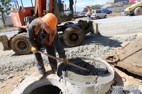 На участке активно ведутся работы