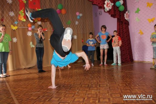 Танцы Танцы