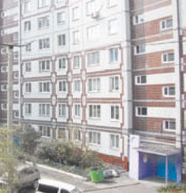 Отремонтированный фасад Жигура, 42